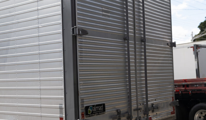 Ford Cargo 1317 – Ano: 2008 – Baú cheio