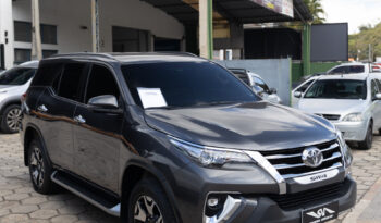 Toyota Hilux Sw4 SRX Diamond – Ano: 2020 – 07 Lugares cheio