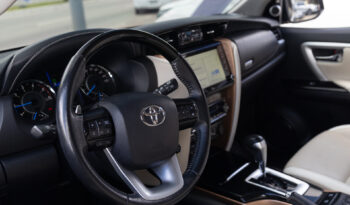Toyota Hilux Sw4 SRX Diamond – Ano: 2020 – 07 Lugares cheio