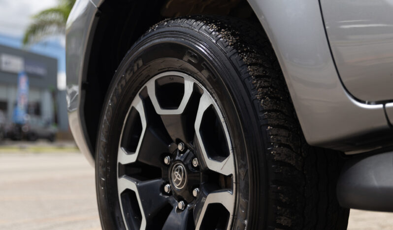 Toyota Hilux SRX – Ano: 2021 – Baixo Km cheio
