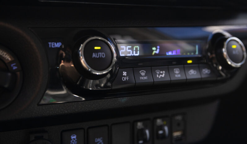 Toyota Hilux SRX – Ano: 2021 – Baixo Km cheio