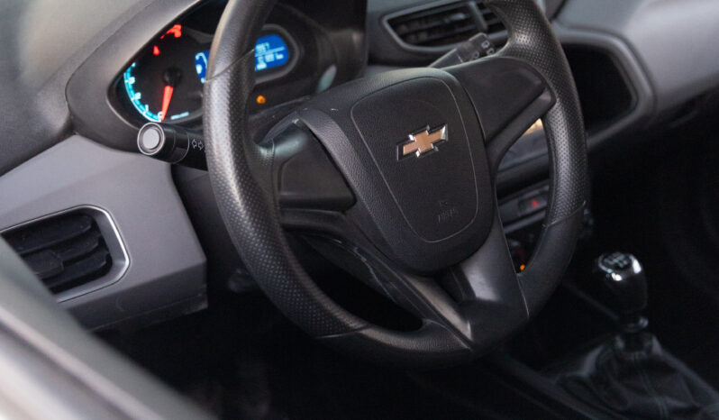 Chevrolet  Onix LS 1.0 – Ano: 2015 – Câmbio Manual cheio