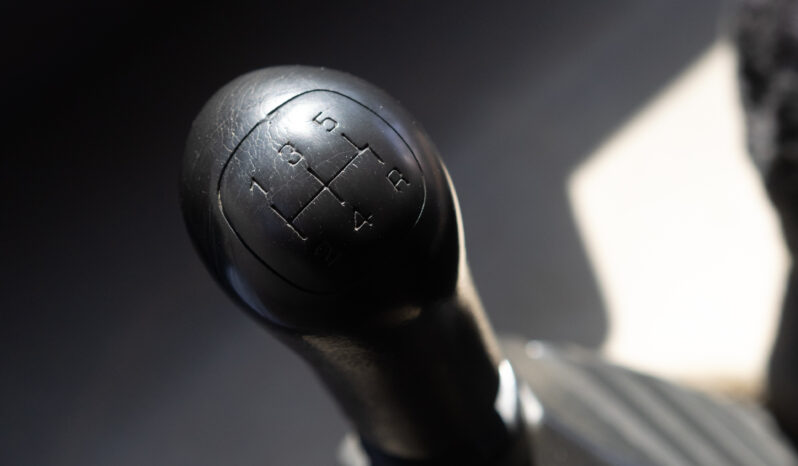VW 8-150 – Ano: 2001 – Carroceria Carga Viva cheio