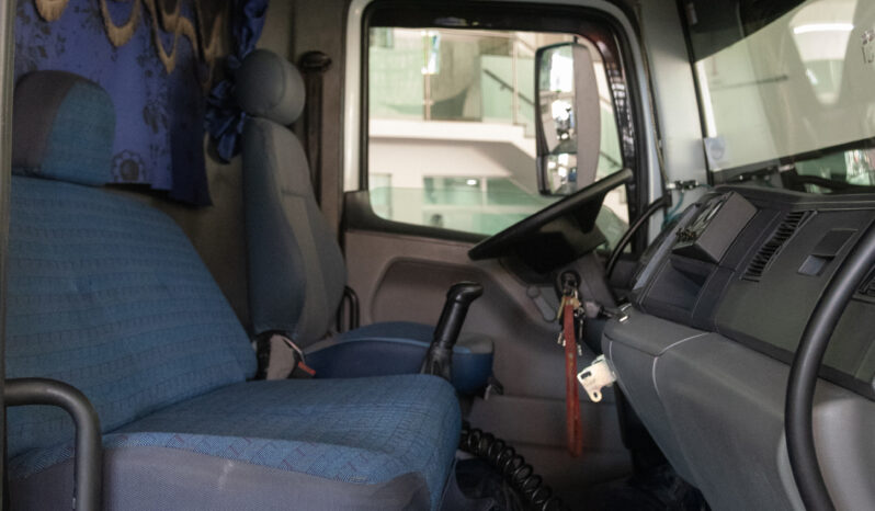 VW 24-250 Constellation Bitruck – Ano: 2010 – Baú cheio