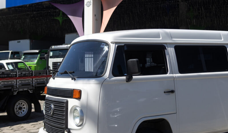VW Kombi Standart – Ano: 2012 – Passageiros cheio