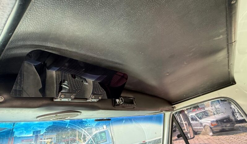 Ford F-4000 – Ano: 1990 – Carroceria cheio