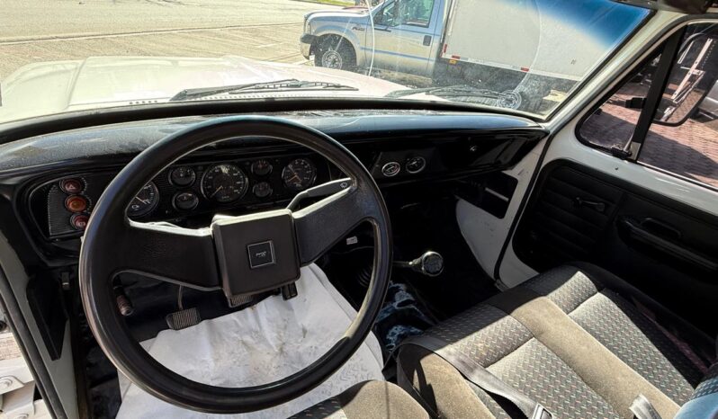 Ford F-4000 – Ano: 1990 – Carroceria cheio